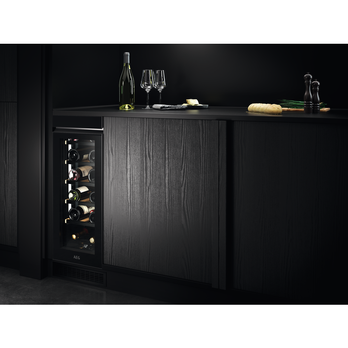 AEG - Under-counter wine cabinets - AWUS018B7B