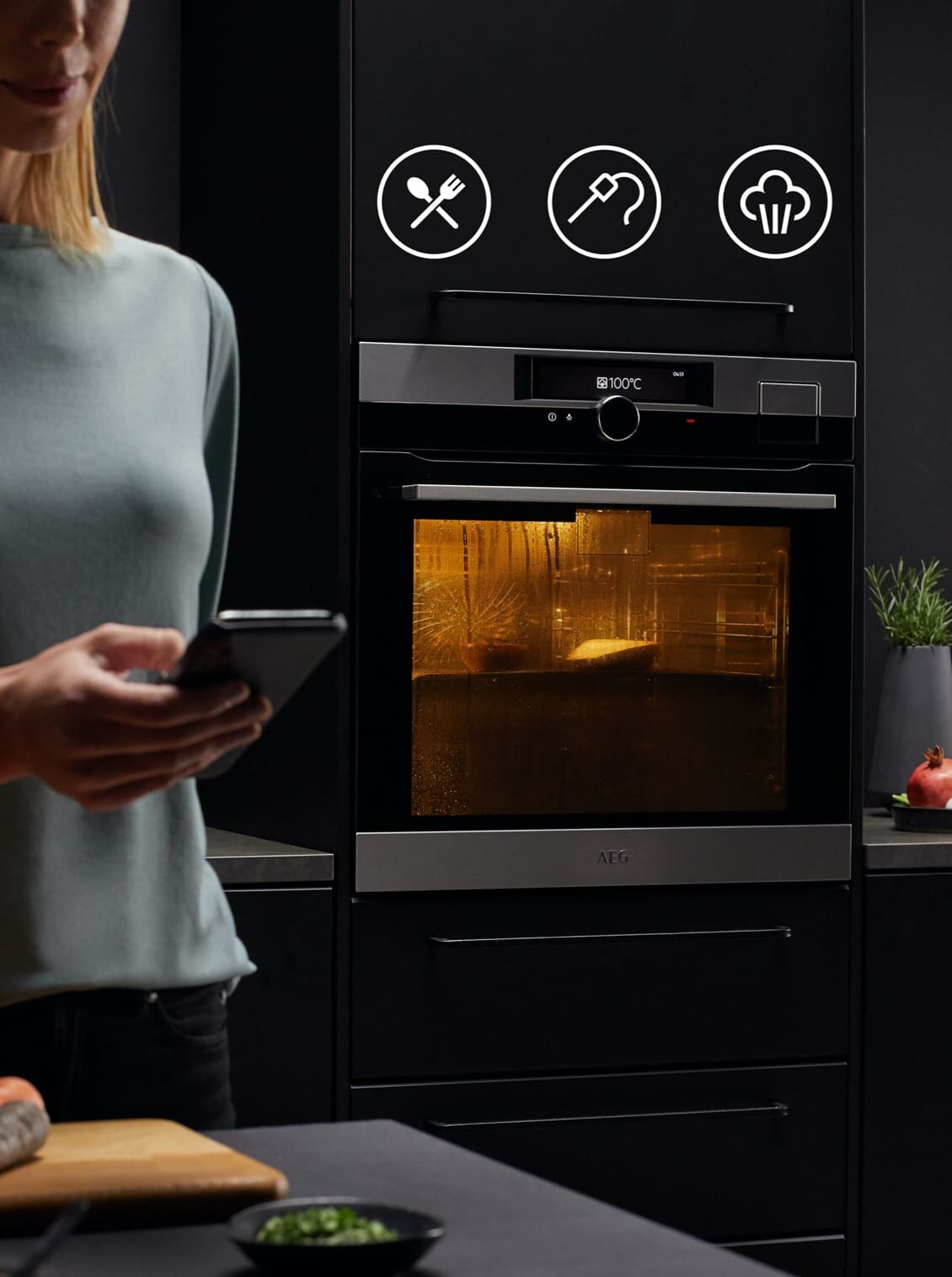 Oven Buying Guide – Pyrolitic, Steam And More | AEG